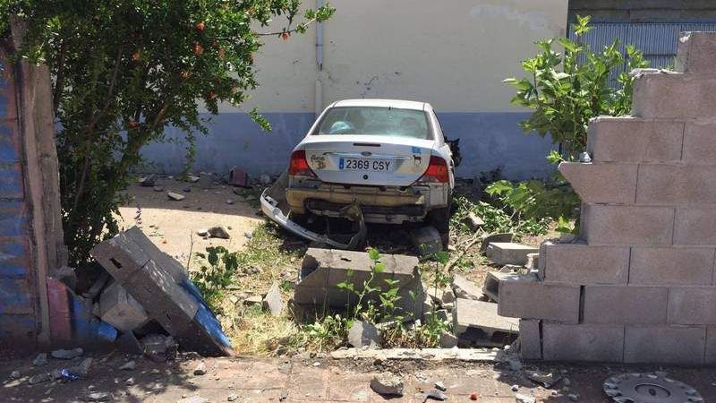 Chocó contra una tapia
