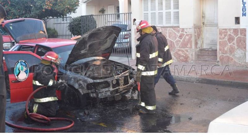 Se incendió un auto