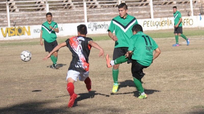 Los Sureños “barri…entos” con Villa Dolores