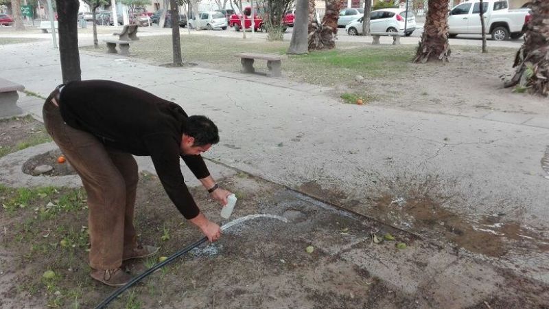Toma de agua en la Plaza de la Chacarita