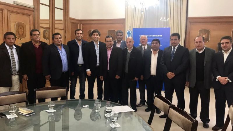 Intendentes radicales en casa rosada