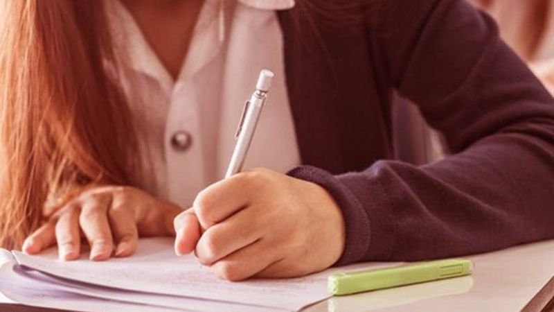 Controlan cobro de cuotas en colegios privados