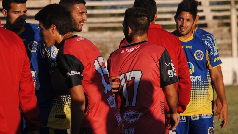 “Defe” el sábado acá, y “Poli” el domingo en Santiago