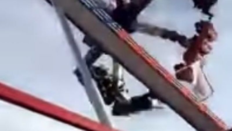 Salió volando un juego en un parque de diversiones: 1 muerto