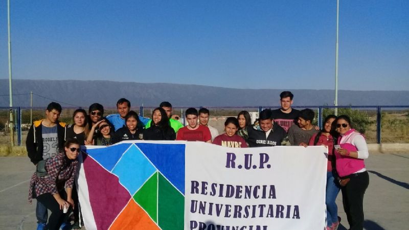 Festejo de la residencia universitaria