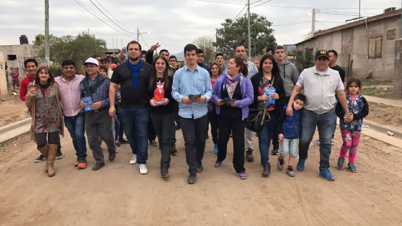 Gran caminata de Mascheroni junto a los vecinos del circuito 7