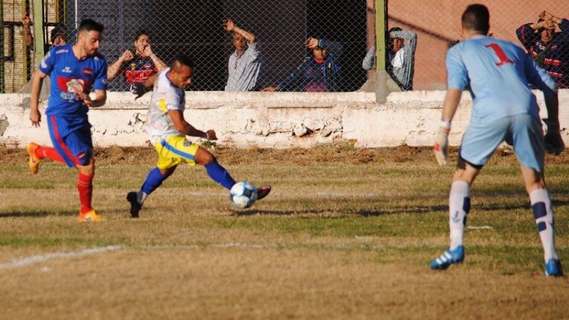 Policial con la chance de acomodarse arriba