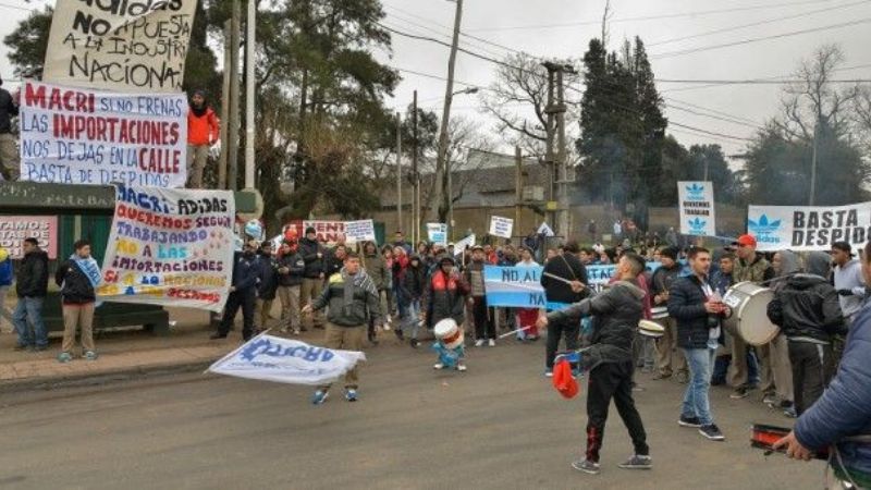 Despidos en la planta de Adidas
