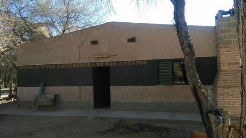 Proporcionan agua segura a través de energía solar