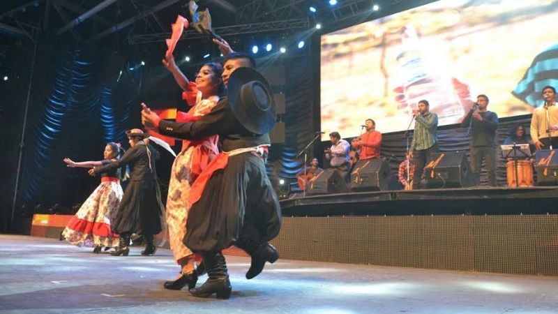 Diez delegaciones departamentales en el "Poncho"