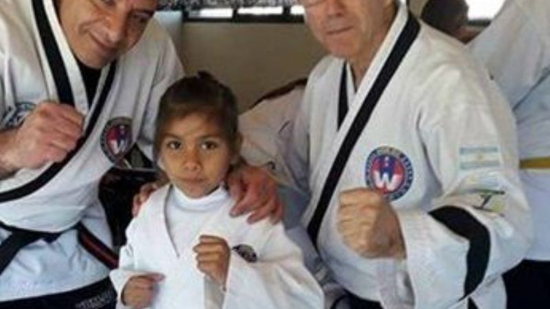 Con 7 años, campeona de artes marciales