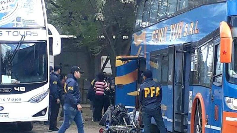 Demoran a pasajeros de un tour de compras en Recreo