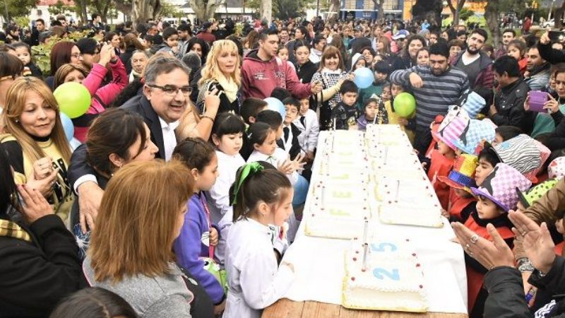 Alta celebración por el 334º aniversario de la Capital