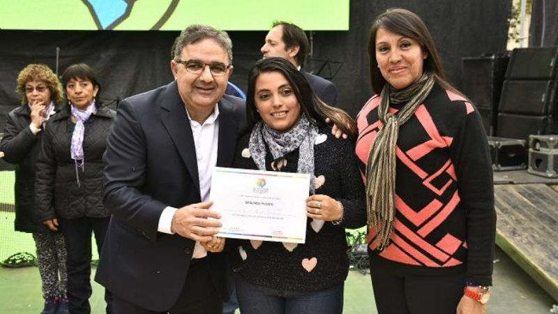 Alta celebración por el 334º aniversario de la Capital