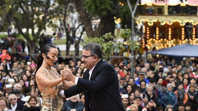 Alta celebración por el 334º aniversario de la Capital