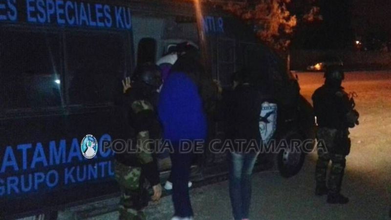 Tres detenidos tras desbaratar un punto de venta de drogas