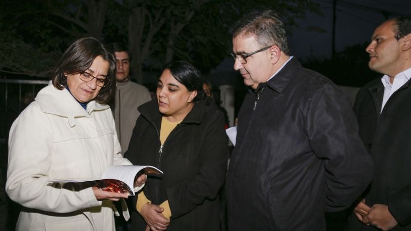 Lucía y Jalil inauguraron asfalto en el sur y un SUM en La Chacarita