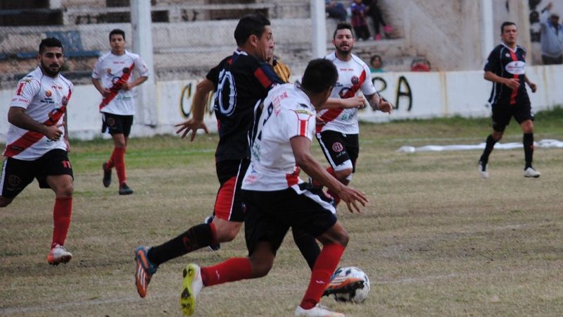 Obreros venció 1-0 a Villa Dolores y es escolta