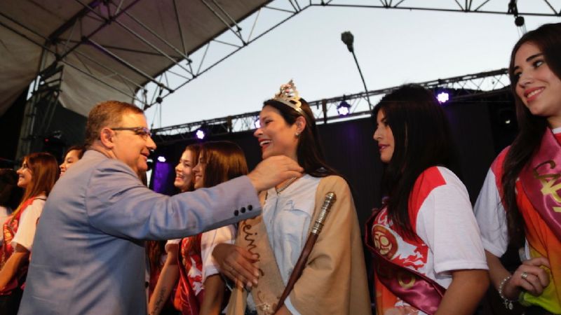 Víctor Heredia celebró el 9 de Julio junto a los vecinos