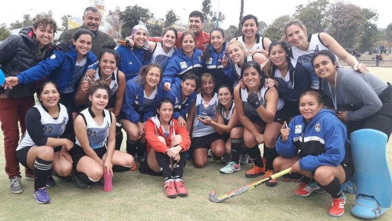 A la UNCa. no hay con qué darle en el hockey