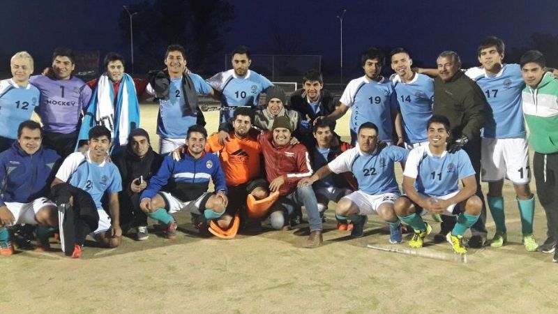 A la UNCa. no hay con qué darle en el hockey