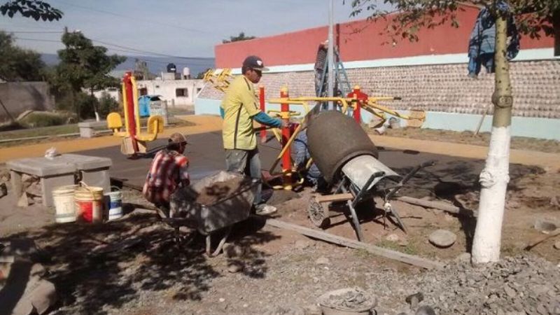 Inició el plan de veredas junto a los centros vecinales