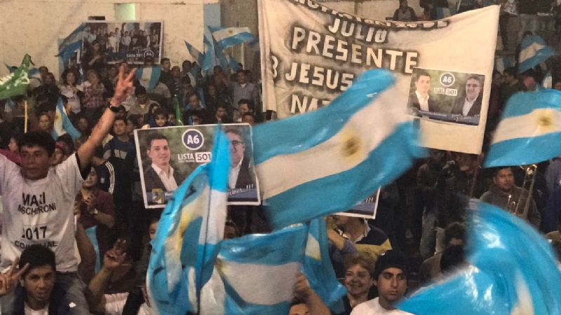 Multitudinario cierre de campaña de Mascheroni