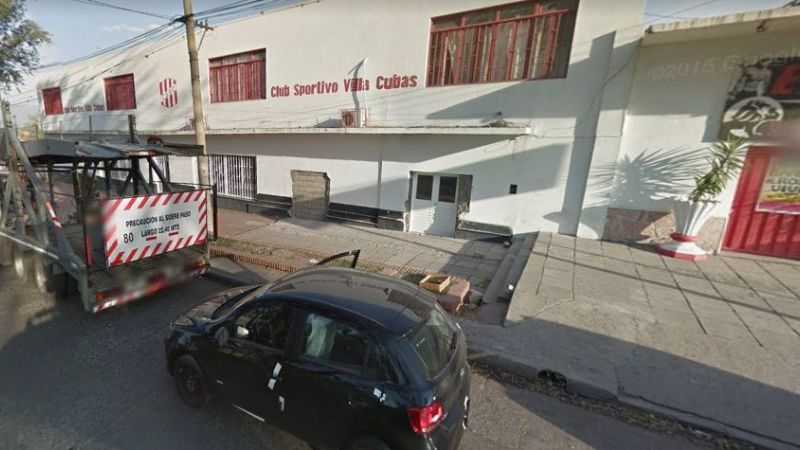 Dejaron abandonada una moto en el club Villa Cubas