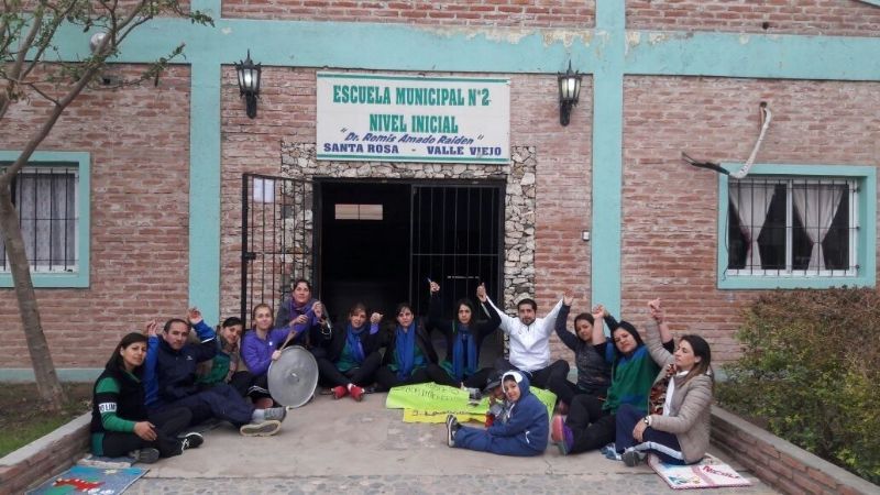 Docentes chacareros volvieron a las aulas, pero en alerta