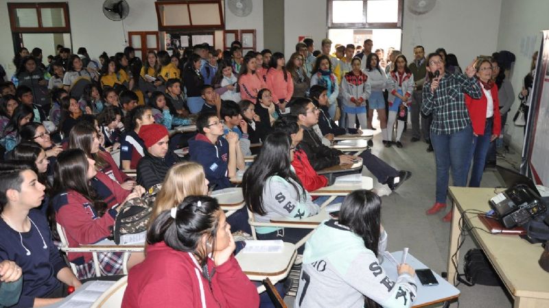 Un total de 350 estudiantes participaron de la Jornada Puertas Abiertas