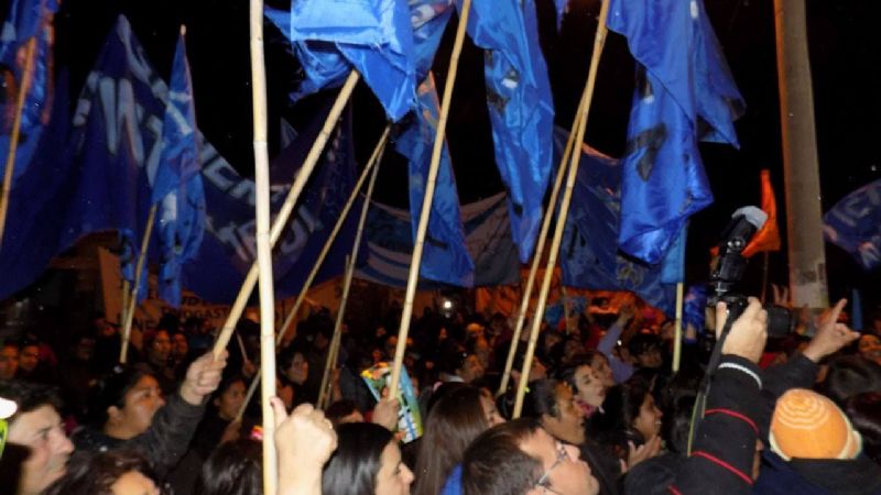 Luego del contundente triunfo, Nóblega convocó a la unidad