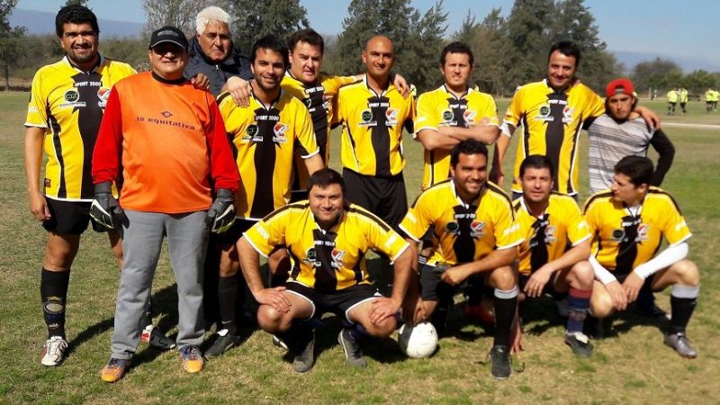 La Interprofesional juega en Maxi y Sénior: