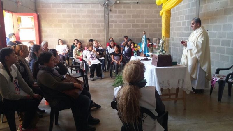 La imagen peregrina de la Virgen de Luján visitó escuelas primarias
