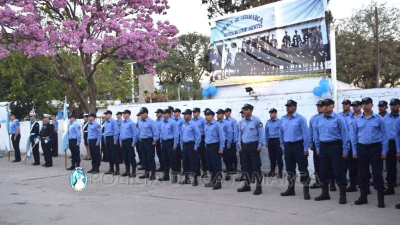 Acto en la Escuela de Suboficiales y Agentes "Fray Mamerto Esquiú"