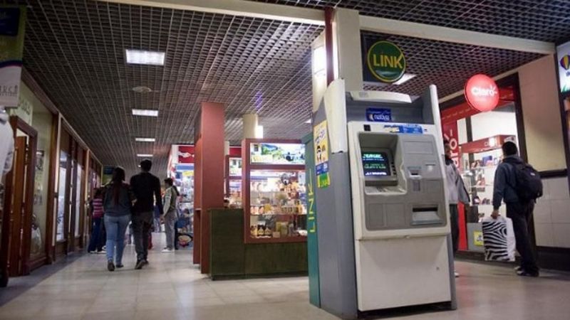 Sorprendieron a un hombre robando cosméticos en la Terminal