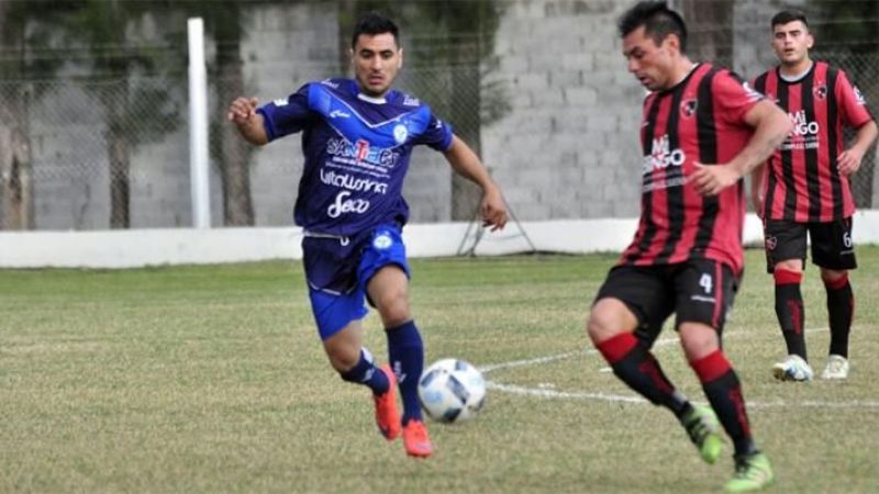 Defensores fue goleado 0-4 por Vélez y está en el fondo