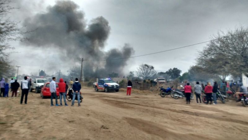 Se incendió un depósito de chatarra en Recreo