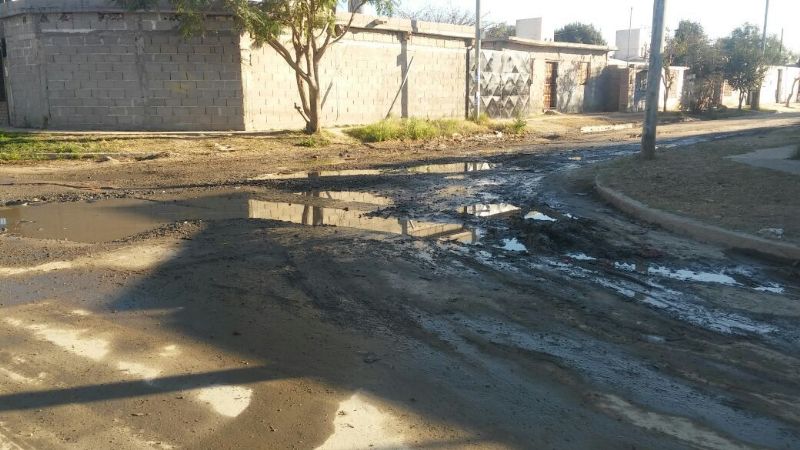 Reclamo de vecinos por pérdidas de agua