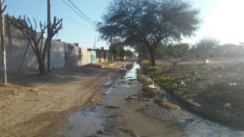 Reclamo de vecinos por pérdidas de agua