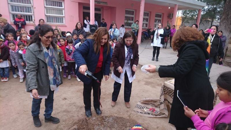 Por primera vez, la Escuela 280 celebró el "Día de la Pachamama"