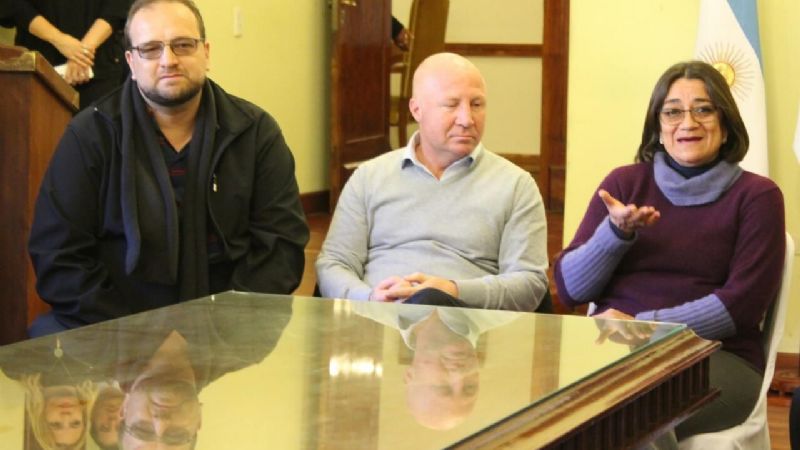 Lucía recibió a Mac Allister en Casa de Gobierno