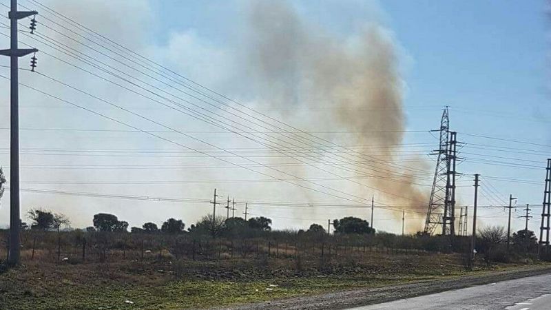 Se incendia campo en la zona norte de Recreo
