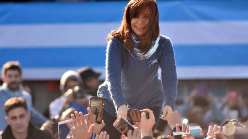 PASO: En 5 municipios, CFK recuperó 9 mil votos y pasó al frente