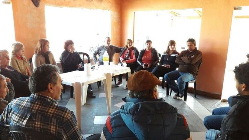 Cordero se reunió con integrantes de Centro Vecinal