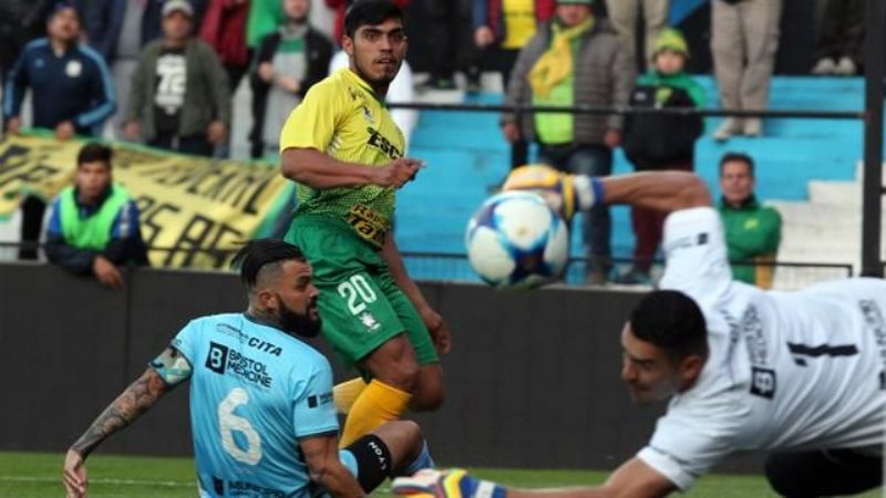 Defensa le ganó a Temperley y será el rival de River