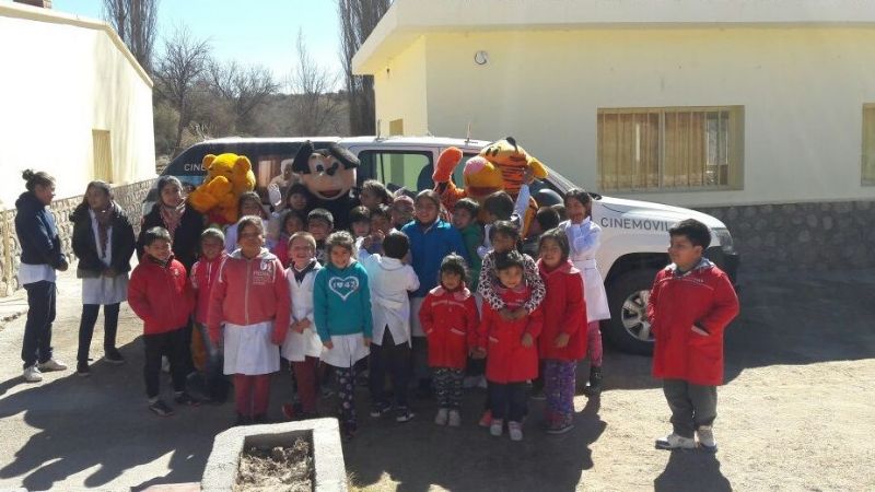 El Cine Móvil/INCAA pasó al sur de Tinogasta