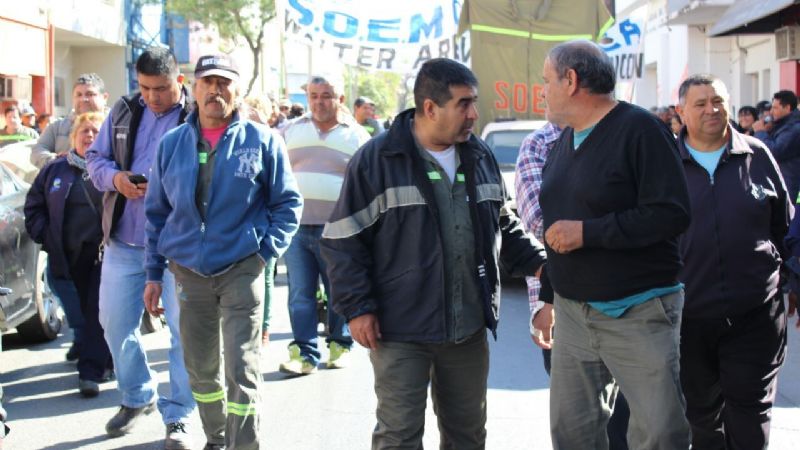 Caos vehicular por manifestación del SOEM en la CGT