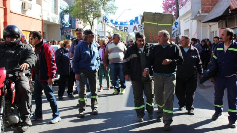 Caos vehicular por manifestación del SOEM en la CGT
