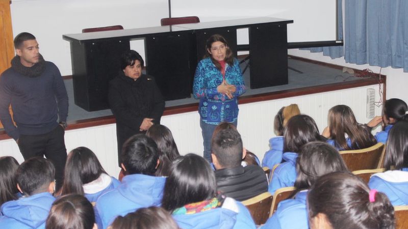 Alumnos de Las Tejas, Valle Viejo, visitaron la UNCa
