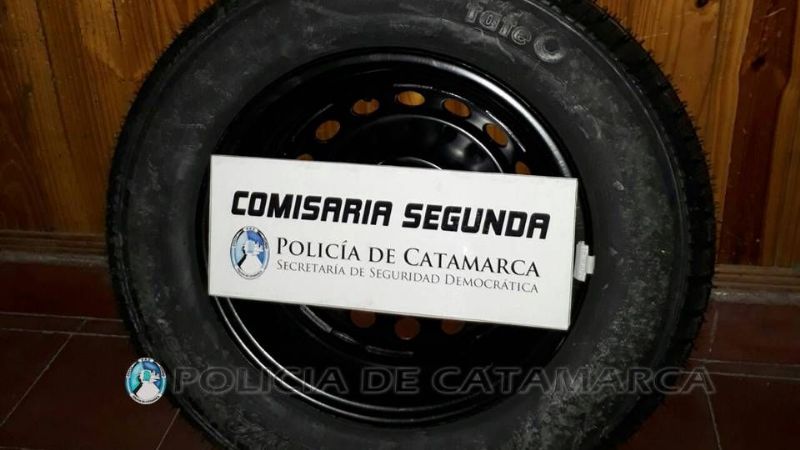 Aprehendido por robar una rueda de auxilio